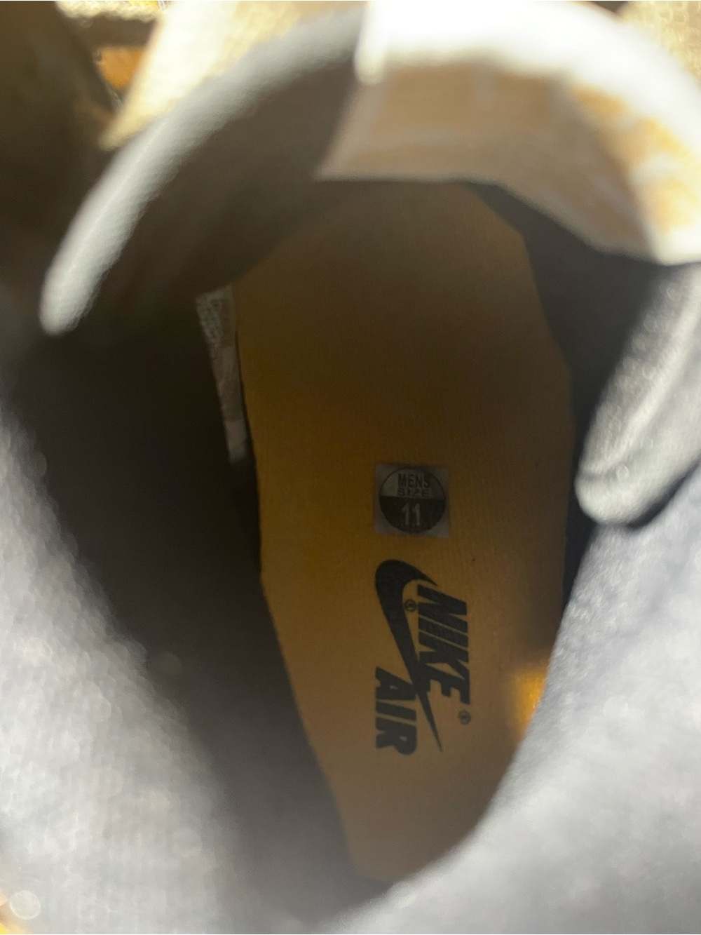 Jordan 1 Retro High Jordan 1 Retro High OG 🚖 Taxi 🚖 11M - Picture 11 of 16